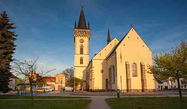 Věž kostela sv. Jana Křtitele Dvůr Králové nad Labem